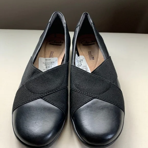 Clarks | Shoes | Clarks Collection Soft Cushion Slip On  display picture 1
